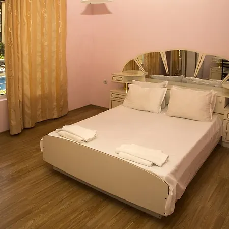 Anthony Complex Апарт-готель Светий Влас