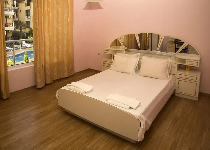 Anthony Complex 公寓式酒店 圣弗拉斯