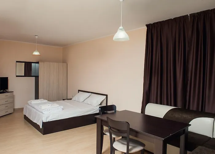 Anthony Complex 公寓式酒店 3*